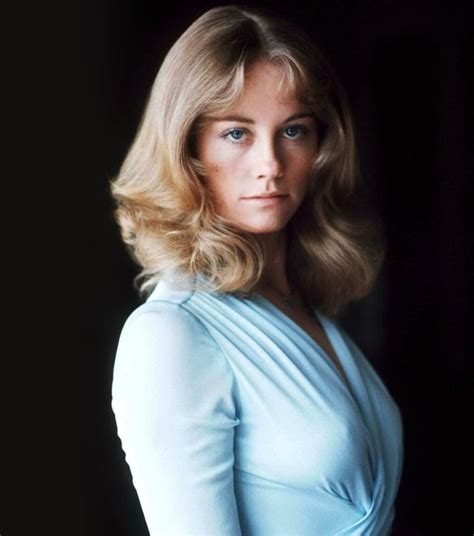 cybill shepherd nude|18 Fascinating Color Photographs of a Young Cybill Shepherd in。